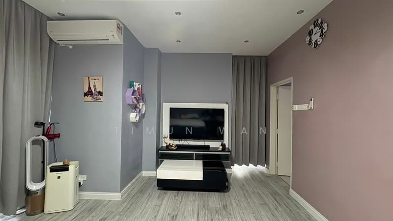 Rumah Bandar untuk Dijual di Puchong (Selangor) - Timun Wan - Living Room - PropertyGuru.com.my