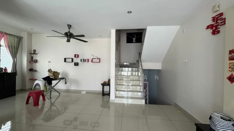 Rumah Bandar untuk Dijual di Puchong (Selangor) - Timun Wan - Living Room - PropertyGuru.com.my