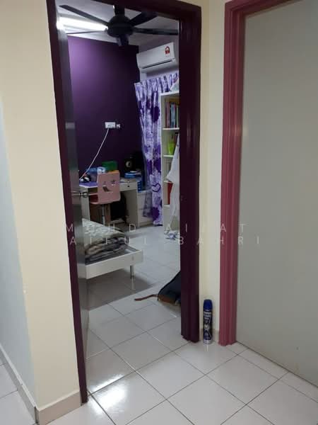 2.5-storey Terraced House for Sale in Taman Puncak Saujana (Kajang) - Mohd Aizat Saiful Bahri - Bedroom - PropertyGuru.com.my