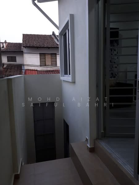 2.5-storey Terraced House for Sale in Taman Puncak Saujana (Kajang) - Mohd Aizat Saiful Bahri - Exterior - PropertyGuru.com.my