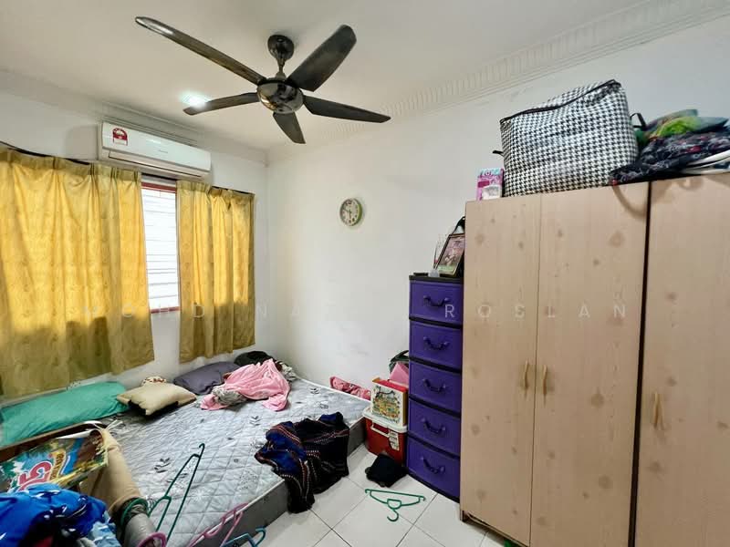 Rumah Teres 2 Tingkat untuk Dijual di Taman Lestari Putra (Seri Kembangan) - Mohd Nazri Roslan - PropertyGuru.com.my