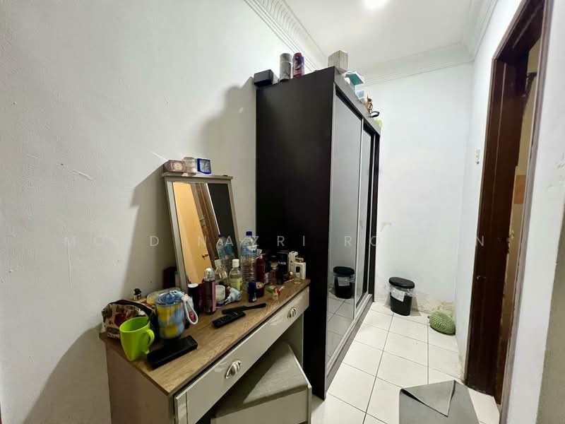 Rumah Teres 2 Tingkat untuk Dijual di Taman Lestari Putra (Seri Kembangan) - Mohd Nazri Roslan - PropertyGuru.com.my