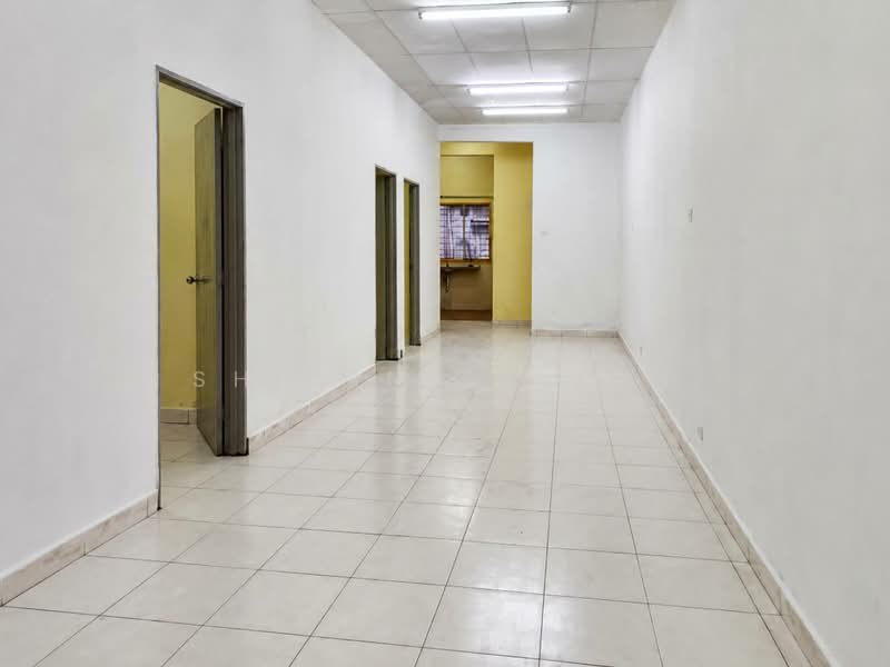 Rumah Teres 1 Tingkat untuk Dijual di Bandar Putera 2 (Klang) - Shiqin Saidin - Corridor - PropertyGuru.com.my