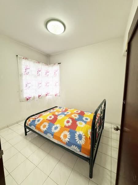 Pangsapuri untuk Dijual di Mewah View Luxurious Apartments - Constance Chan - Bedroom - PropertyGuru.com.my
