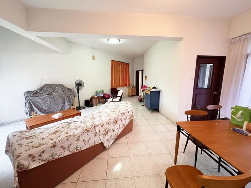Pangsapuri untuk Dijual di Mewah View Luxurious Apartments - Constance Chan - Living Room - PropertyGuru.com.my