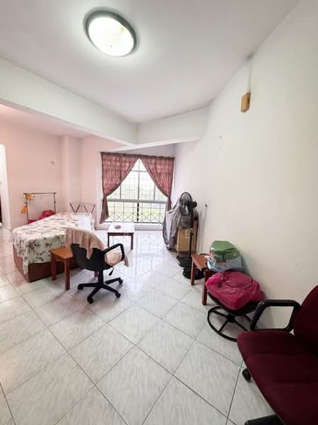 Pangsapuri untuk Dijual di Mewah View Luxurious Apartments - Constance Chan - Bedroom - PropertyGuru.com.my