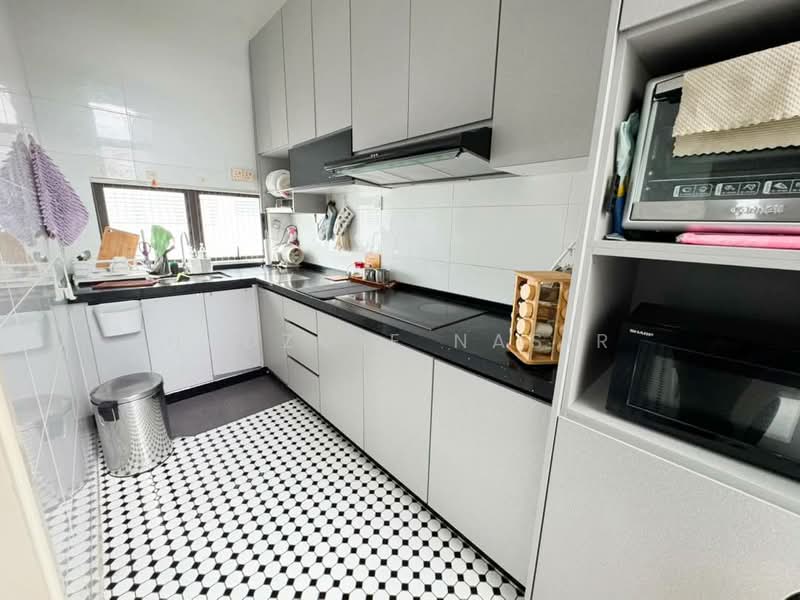 Rumah Teres 3-Tingkat untuk Dijual di Cyberjaya (Selangor) - Nadzmie Nasir - Kitchen - PropertyGuru.com.my