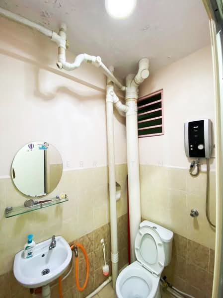 Apartment for Rent at Relau Vista Apartment - Jerry Tan - Bathroom - PropertyGuru.com.my