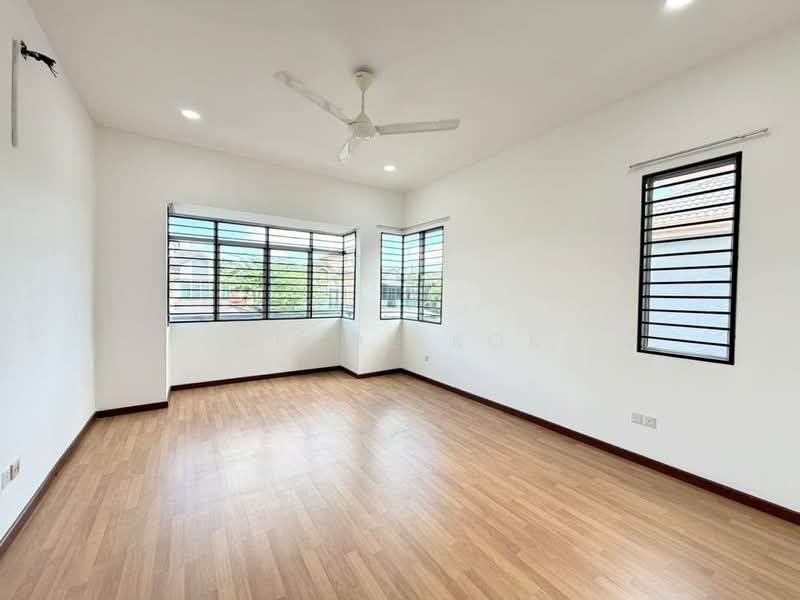 Cluster House for Sale in Anggun (Rawang) - Chloe Kok - PropertyGuru.com.my