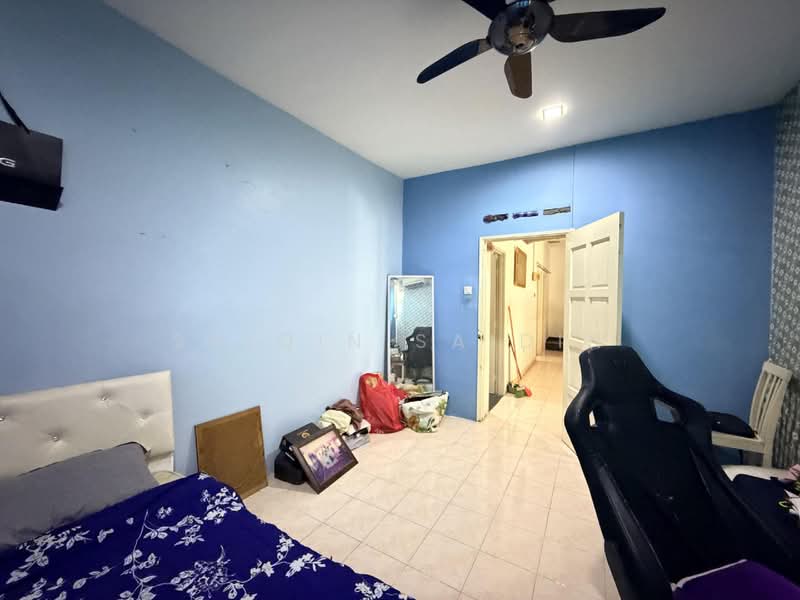 Rumah Banglo untuk Dijual di Seksyen 3 (Bangi) - Shiqin Saidin - Bedroom - PropertyGuru.com.my