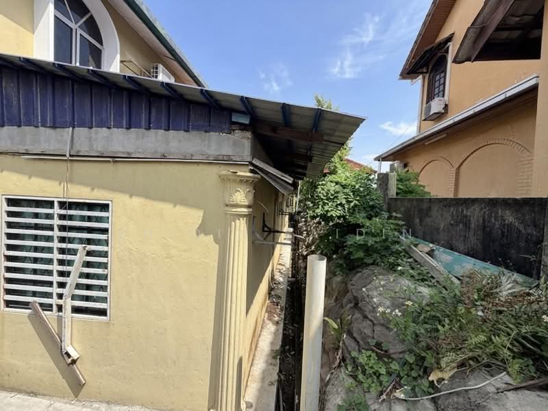 Rumah Banglo untuk Dijual di Seksyen 3 (Bangi) - Shiqin Saidin - Exterior - PropertyGuru.com.my