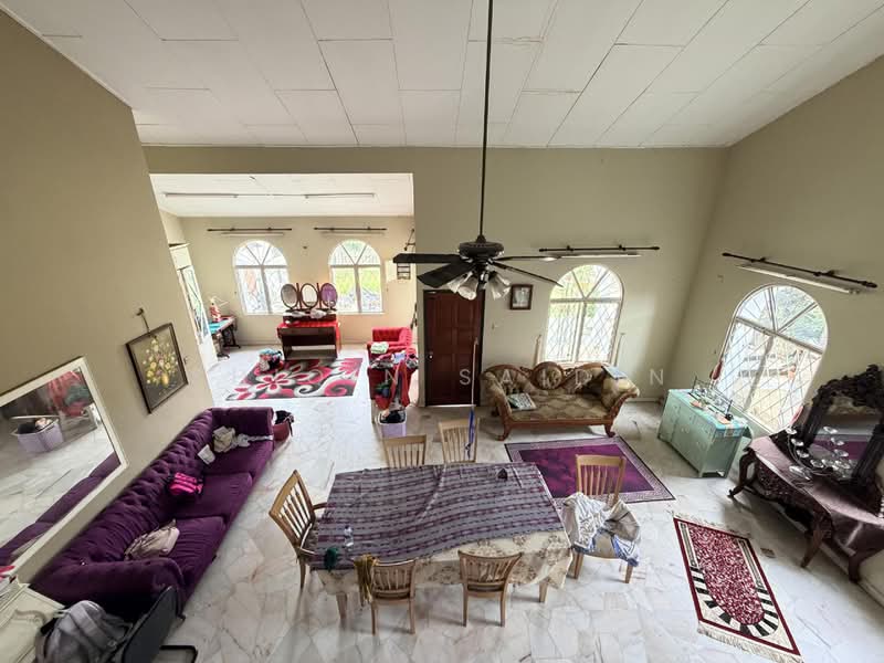 Rumah Banglo untuk Dijual di Seksyen 3 (Bangi) - Shiqin Saidin - Living Room - PropertyGuru.com.my