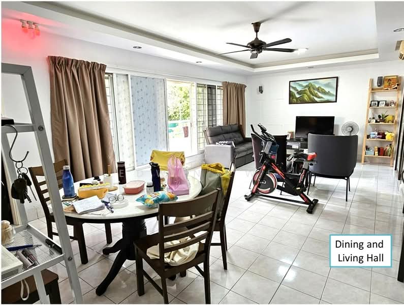 Kondominium untuk Dijual di Greenlane Park - Edwin Ewe - Living Room - PropertyGuru.com.my