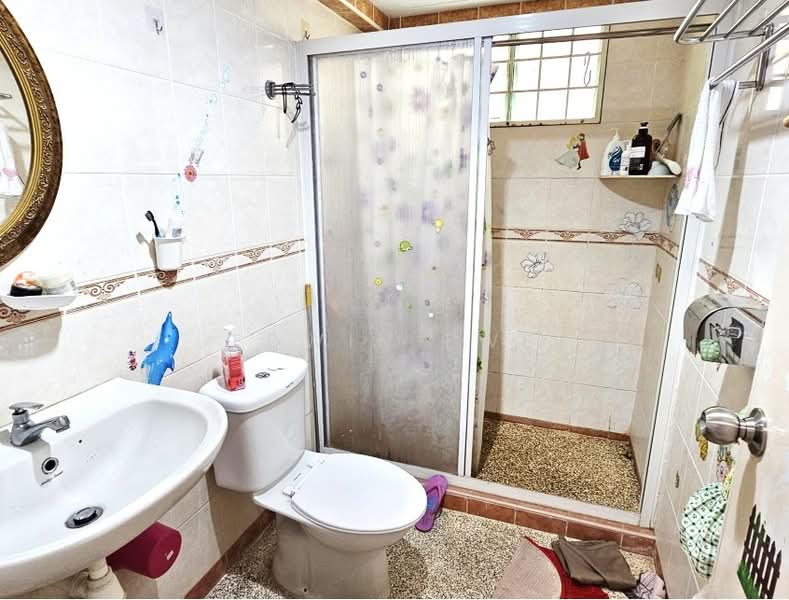 Kondominium untuk Dijual di Greenlane Park - Edwin Ewe - Bathroom - PropertyGuru.com.my