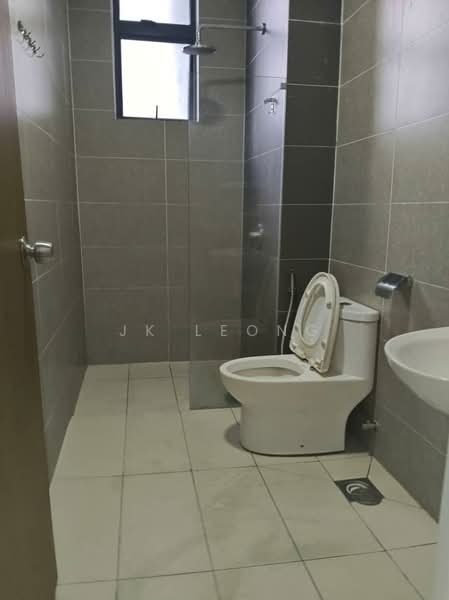 Servis Apartment untuk Dijual di City of Green - JK Leong - Bathroom - PropertyGuru.com.my