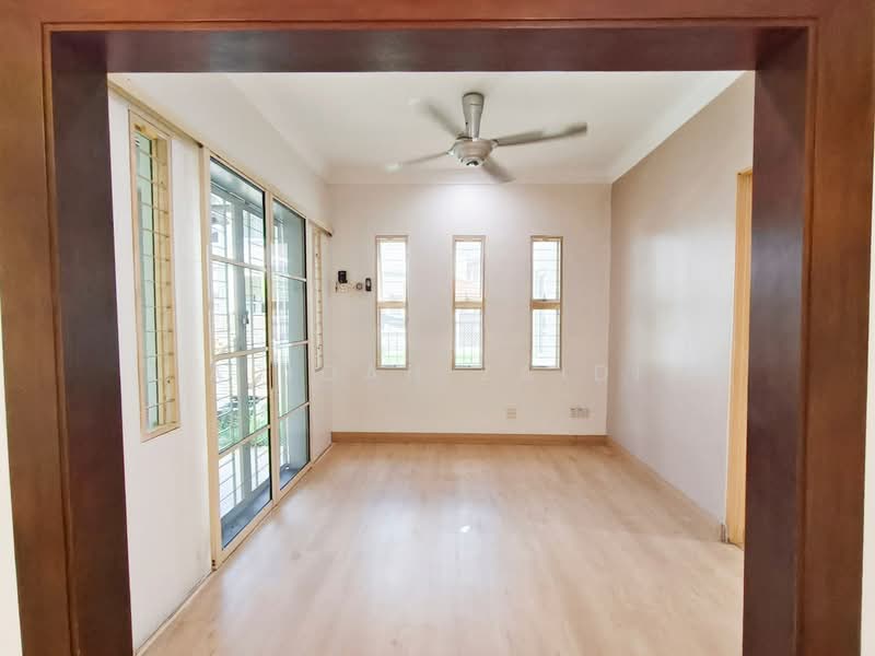 Rumah Teres 2 Tingkat untuk Dijual di Bukit Jelutong (Shah Alam) - Afiqah zaidi - PropertyGuru.com.my