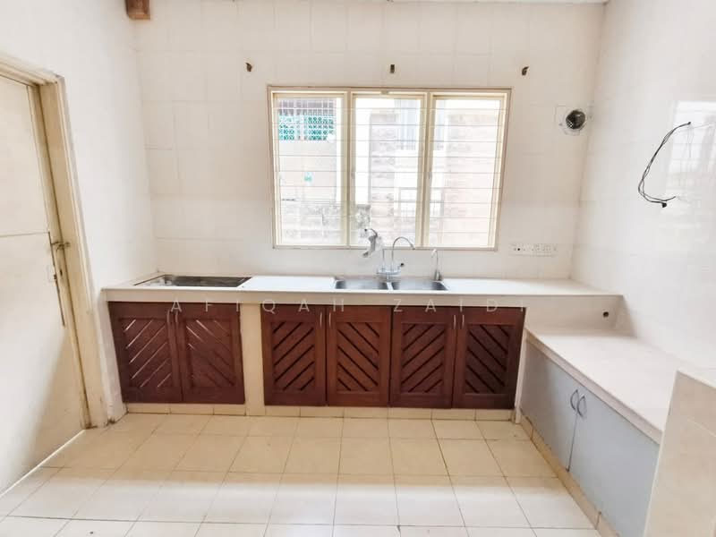Rumah Teres 2 Tingkat untuk Dijual di Bukit Jelutong (Shah Alam) - Afiqah zaidi - PropertyGuru.com.my