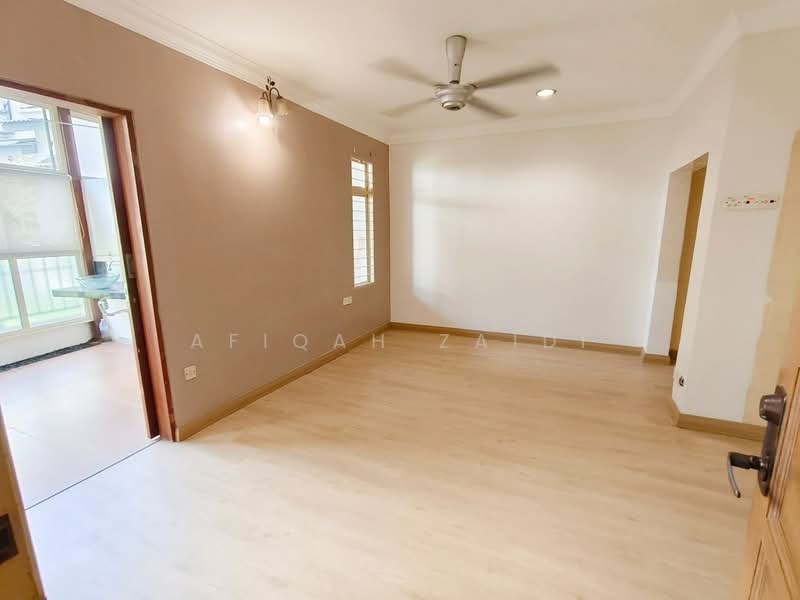Rumah Teres 2 Tingkat untuk Dijual di Bukit Jelutong (Shah Alam) - Afiqah zaidi - PropertyGuru.com.my