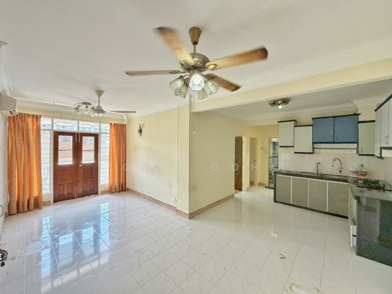 Pangsapuri untuk Dijual di Tanjung Court - Gary Goh - Living Room - PropertyGuru.com.my