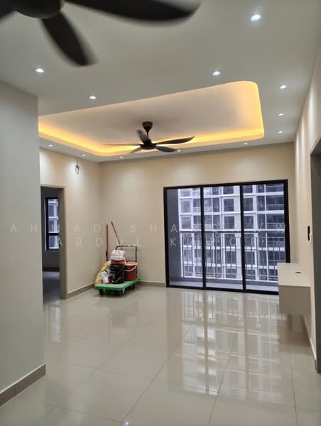 Kondominium untuk Disewa di Residensi Alamanda - Ahmad Sharqawwi Abdul Kapor - Living Room - PropertyGuru.com.my