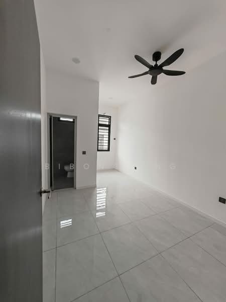 Rumah Teres untuk Disewa di Bukit Beruang (Bukit Baru) - Bibong Ong - Interior - PropertyGuru.com.my