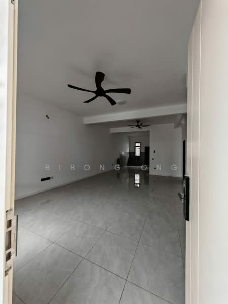 Rumah Teres untuk Disewa di Bukit Beruang (Bukit Baru) - Bibong Ong - Interior - PropertyGuru.com.my