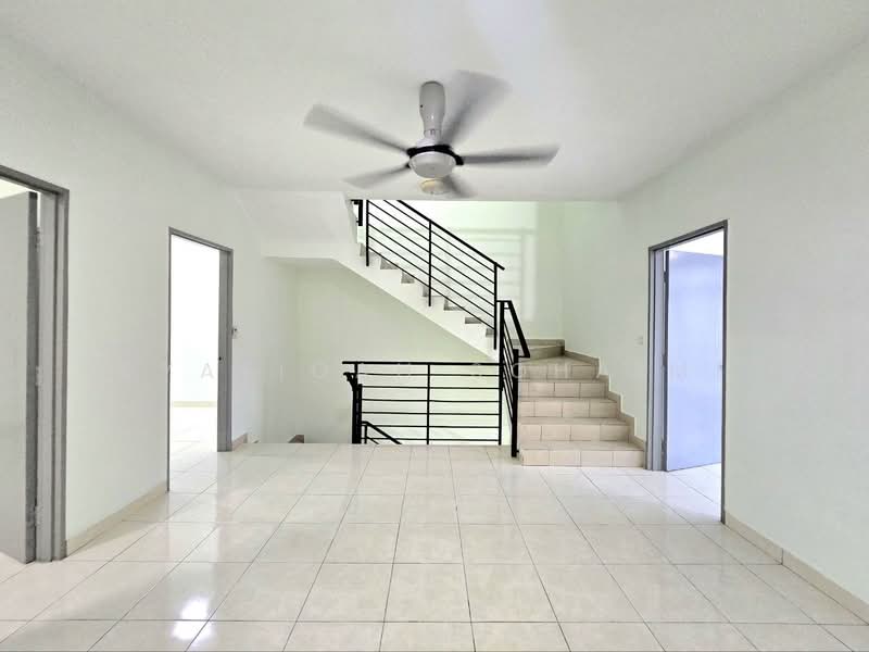 3-storey Terraced House for Sale in Kajang (Selangor) - Syafiqah Sohaimi - PropertyGuru.com.my
