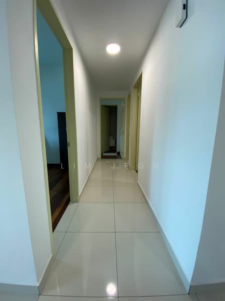 Service Residence for Rent at Impiria Residensi Bukit Tinggi Klang - Lim Jeon - Corridor - PropertyGuru.com.my