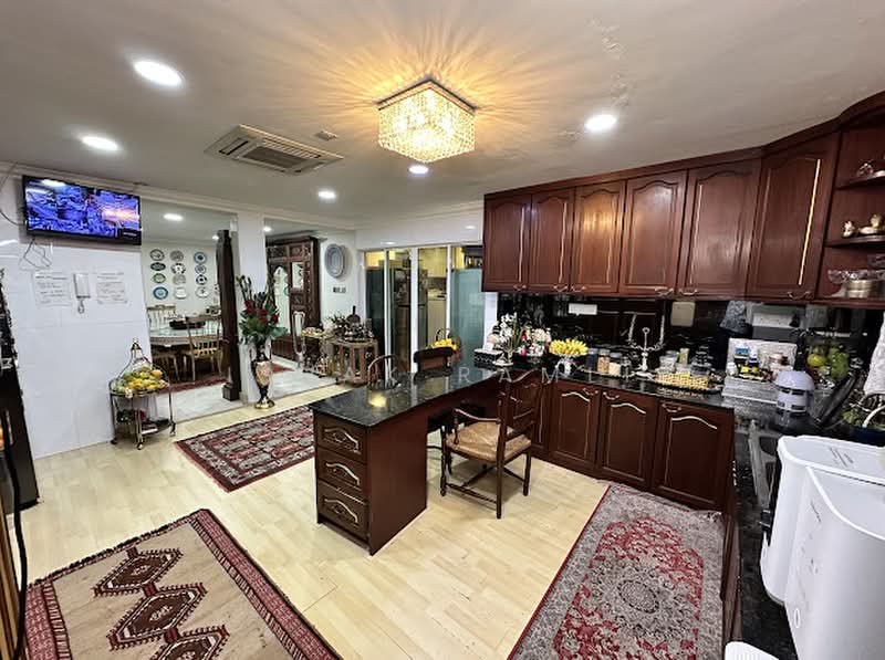 Rumah Berkembar untuk Dijual di SS 4B, Taman Kelana Jaya (Petaling Jaya) - Ishak Ramli - Kitchen - PropertyGuru.com.my