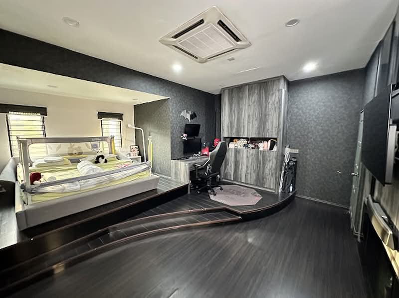 Rumah Berkembar untuk Dijual di SS 4B, Taman Kelana Jaya (Petaling Jaya) - Ishak Ramli - Bedroom - PropertyGuru.com.my