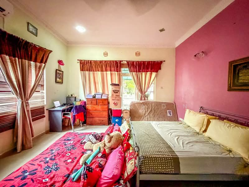 Bungalow for Sale in Country Heights (Kajang) - Shiqin Saidin - Bedroom - PropertyGuru.com.my