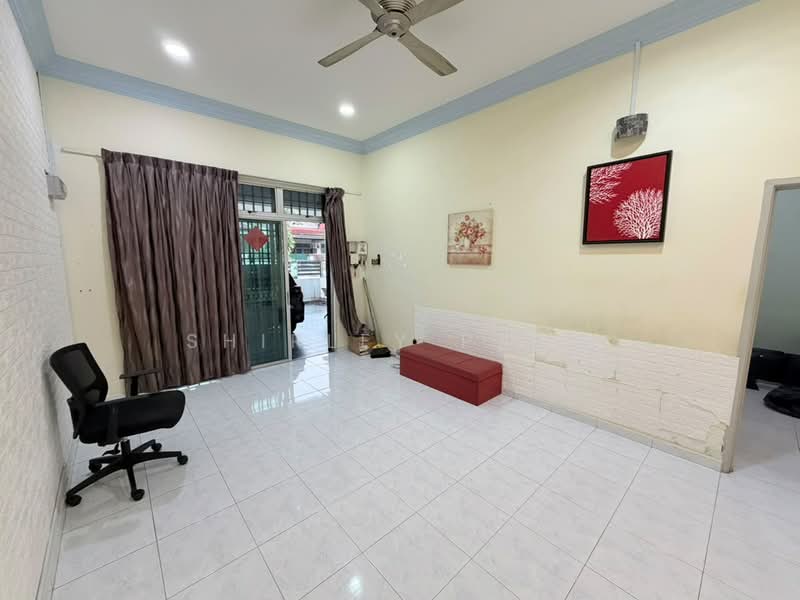 Rumah Teres 1 Tingkat untuk Dijual di Taman Nusa Bestari 2 (Iskandar Puteri (Nusajaya)) - Shirley Pang - Living Room - PropertyGuru.com.my