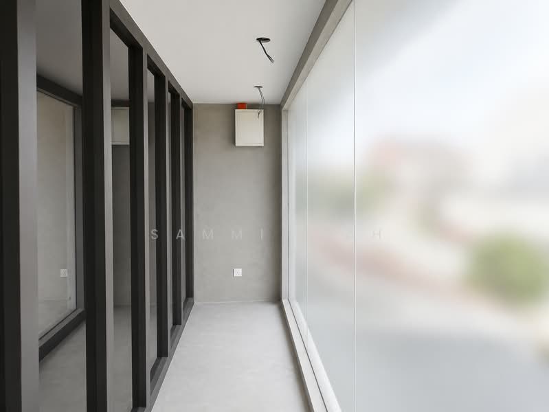 Banglo Komersial untuk Disewa di SS2 (Petaling Jaya) - Sammi Siah - Balcony - PropertyGuru.com.my