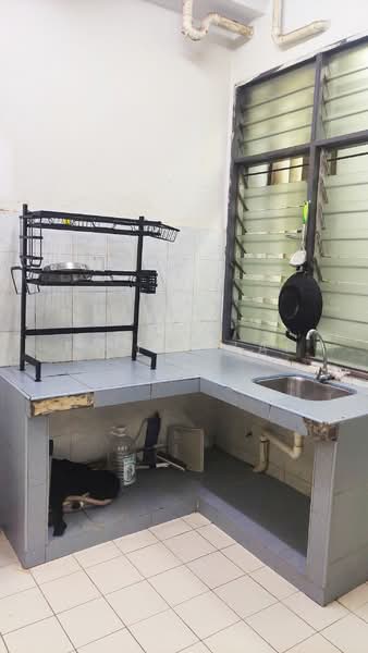 Pangsapuri untuk Disewa di Pangsapuri Lagoon Perdana - Eiffel Lai - Kitchen - PropertyGuru.com.my