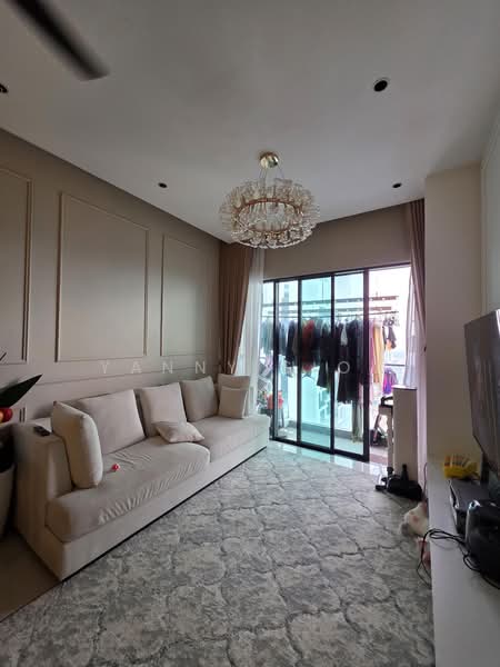 Kondominium untuk Disewa di The Valley Residences @ SkySierra - Yanny Siow - Living Room - PropertyGuru.com.my