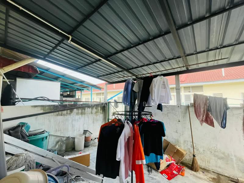 1-storey Terraced House for Sale in Shah Alam (Selangor) - Salawati Busro - Exterior - PropertyGuru.com.my
