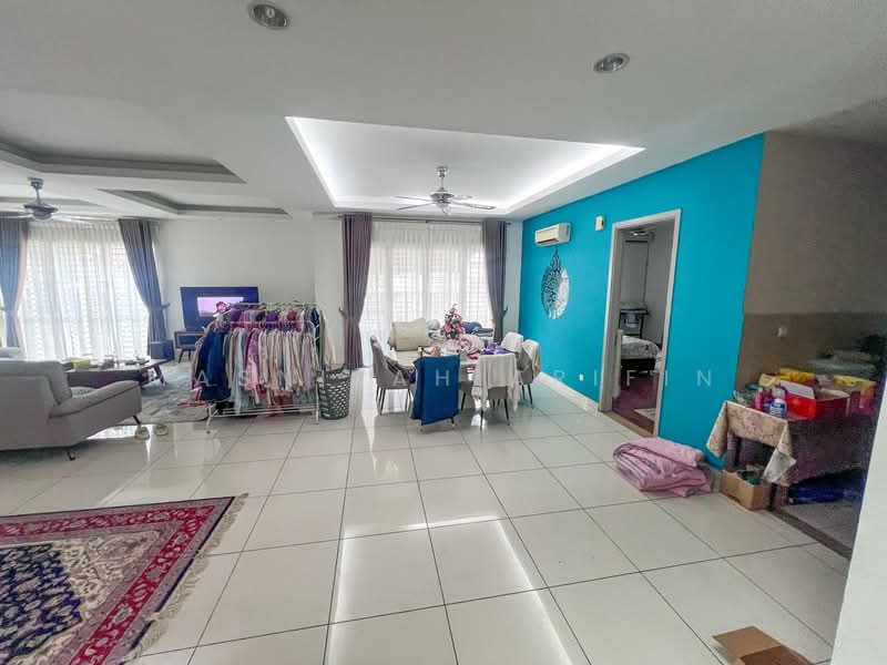 Rumah Berkembar untuk Dijual di Alam Damai (Cheras) - Masnizah Arifin - Living Room - PropertyGuru.com.my