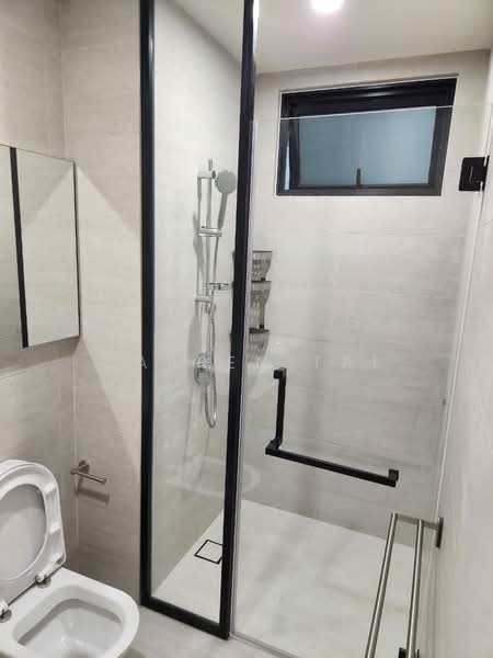 Service Residence for Sale at Residensi Solaris Parq - Carren Tai - Bathroom - PropertyGuru.com.my