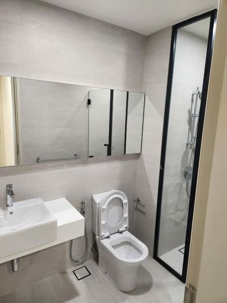 Service Residence for Sale at Residensi Solaris Parq - Carren Tai - Bathroom - PropertyGuru.com.my