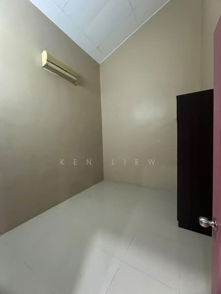 Rumah Teres 1 Tingkat untuk Disewa di Bandar Putra (Kulai) - Ken Liew - PropertyGuru.com.my