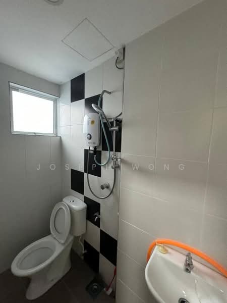 Apartment for Rent at Sky Garden Residences - Joseph Wong - PropertyGuru.com.my