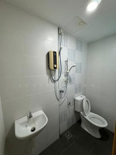 Apartment for Rent at Sky Garden Residences - Joseph Wong - PropertyGuru.com.my