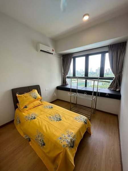 Kondominium untuk Disewa di Bay Point @ Country Garden Danga Bay - Stella Narita - Bedroom - PropertyGuru.com.my