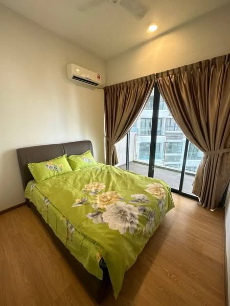 Kondominium untuk Disewa di Bay Point @ Country Garden Danga Bay - Stella Narita - Bedroom - PropertyGuru.com.my
