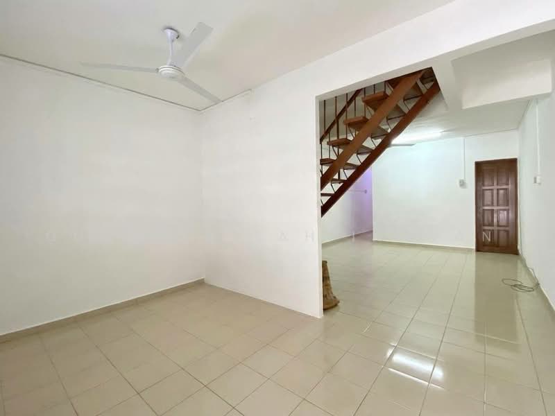 Rumah Teres 2 Tingkat untuk Dijual di Kuala Lumpur (Kuala Lumpur) - Gudrotullah Ikhwan - Living Room - PropertyGuru.com.my