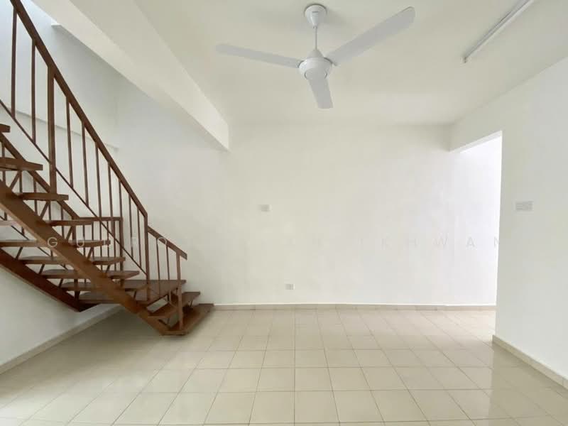 Rumah Teres 2 Tingkat untuk Dijual di Kuala Lumpur (Kuala Lumpur) - Gudrotullah Ikhwan - Living Room - PropertyGuru.com.my