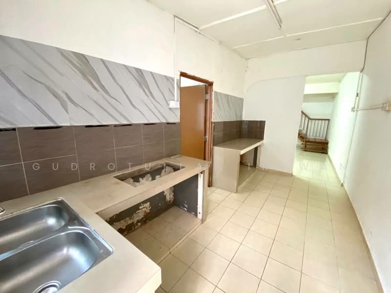 Rumah Teres 2 Tingkat untuk Dijual di Kuala Lumpur (Kuala Lumpur) - Gudrotullah Ikhwan - Kitchen - PropertyGuru.com.my