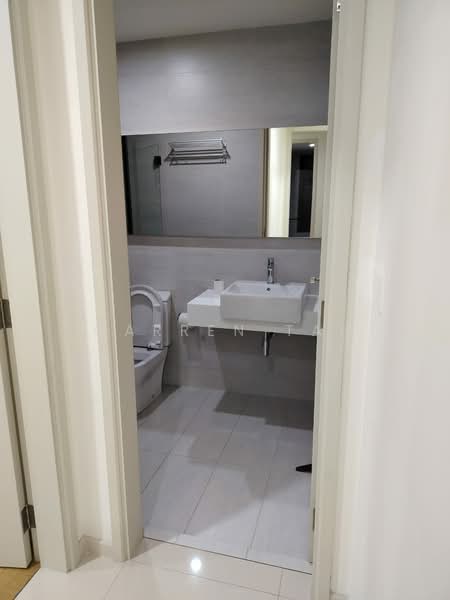 Service Residence for Sale at Residensi Solaris Parq - Carren Tai - Bathroom - PropertyGuru.com.my