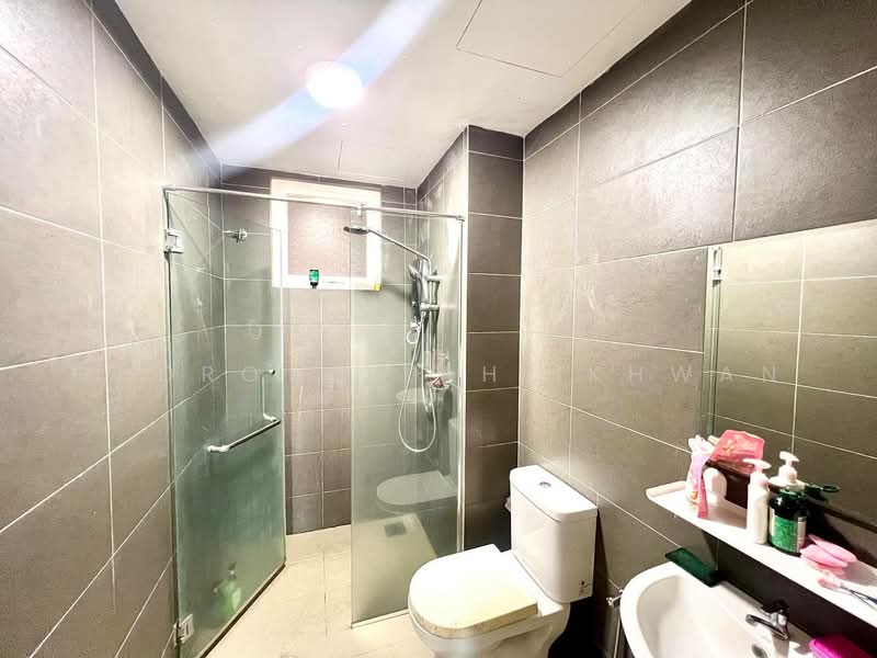 Condominium for Sale at Mutiara Ville - Gudrotullah Ikhwan - Bathroom - PropertyGuru.com.my