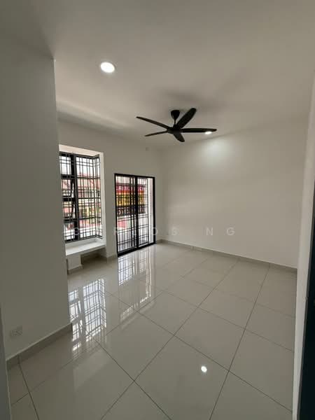 2-storey Terraced House for Sale in Taman Puchong Prima (Puchong) - Carlos Ng - Living Room - PropertyGuru.com.my